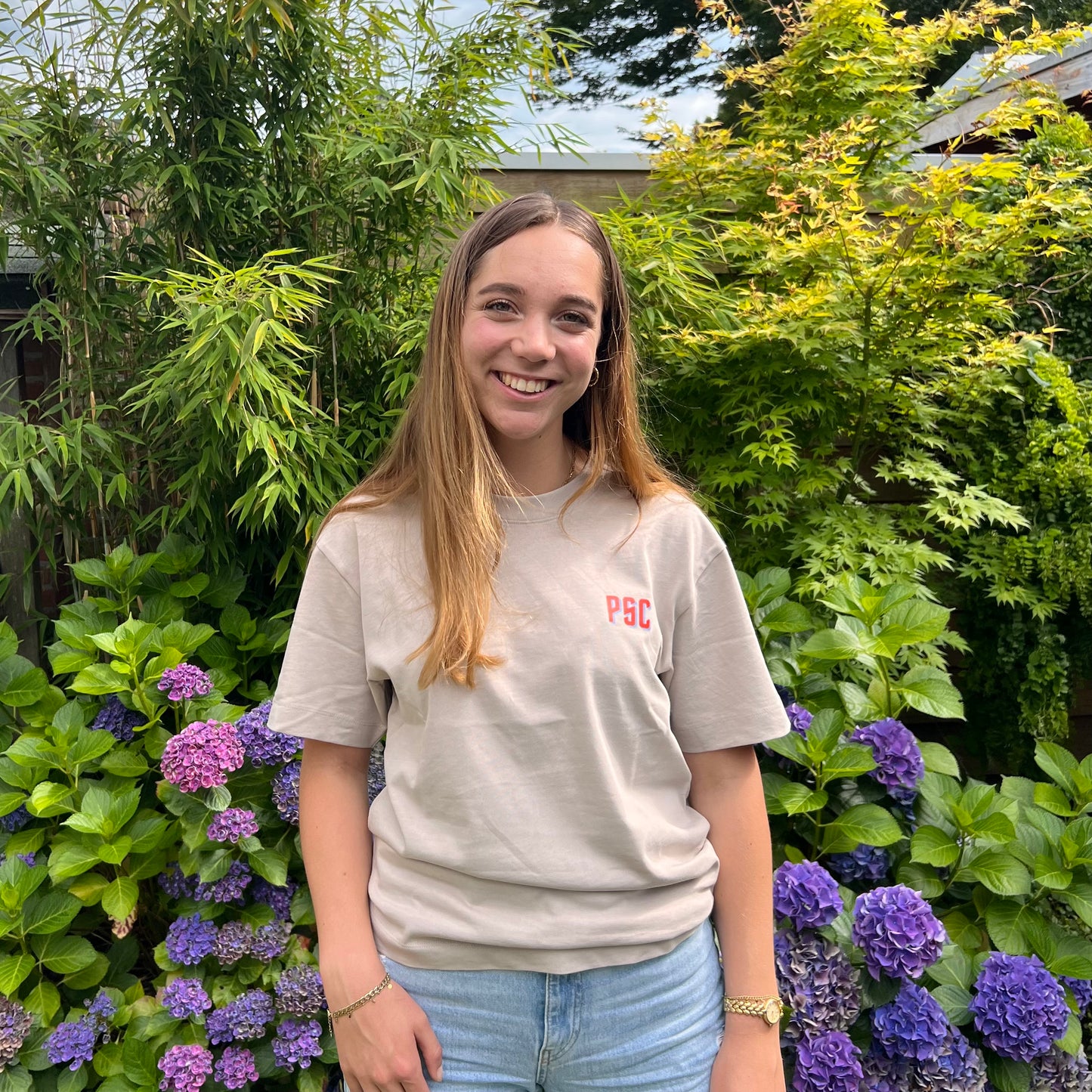 T-shirt 'Deliver' Beige