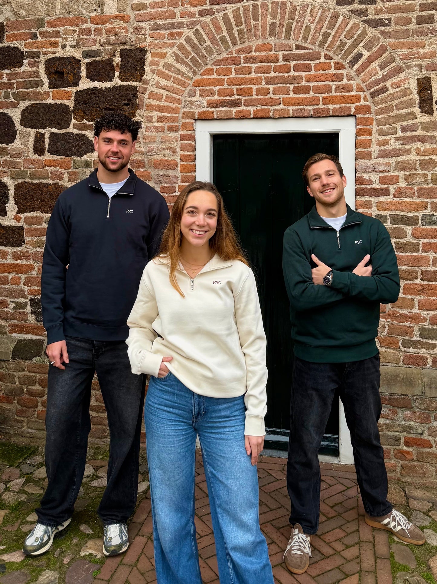 Pre-order Half Zip Trui