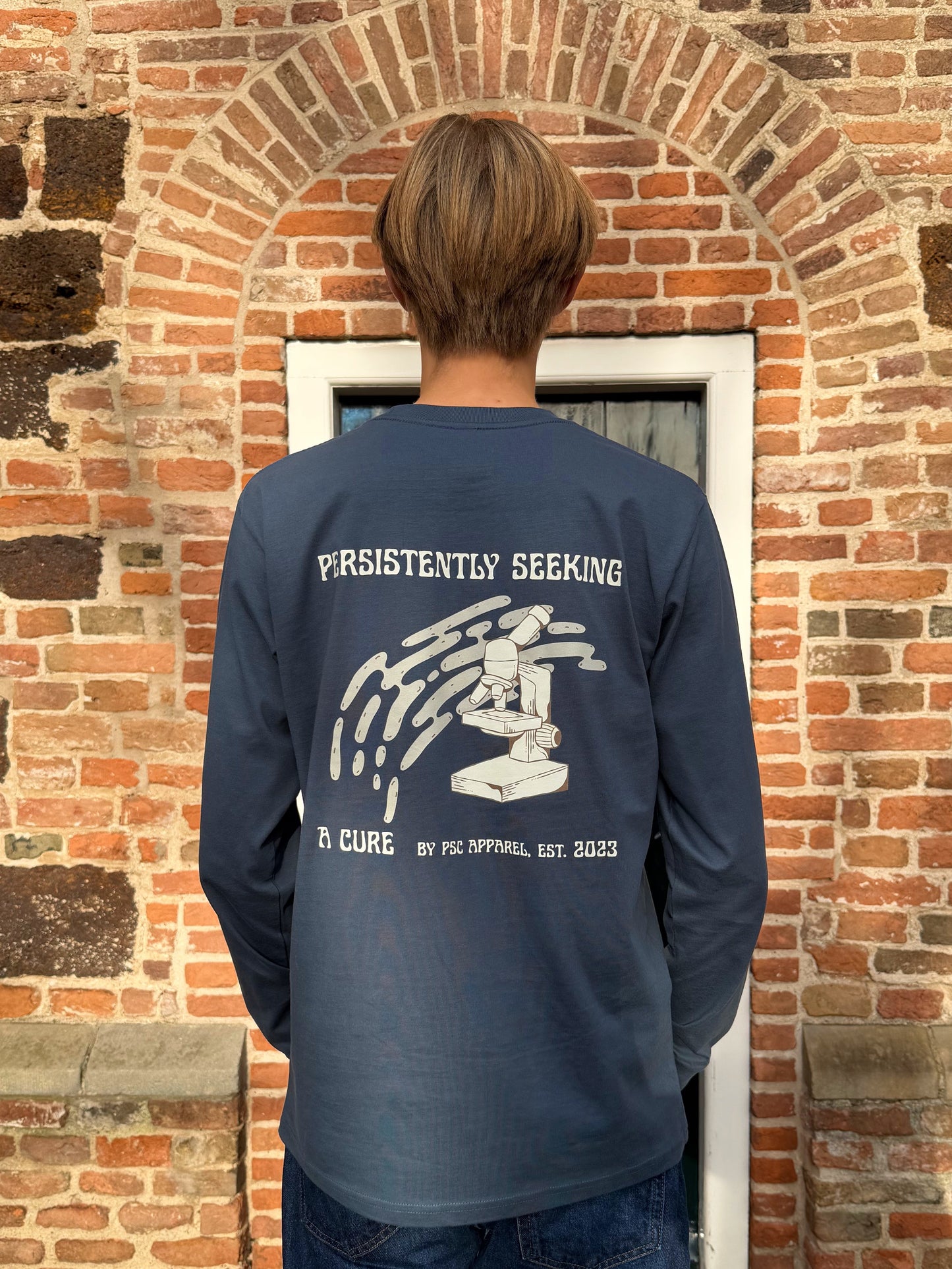 Pre-order Longsleeve Cellen